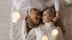 Ako zistiť, že sa do vás niekto zamiloval? Zrkadlový odraz v rozhovore