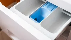 Načo sú v práčke tri priehradky?